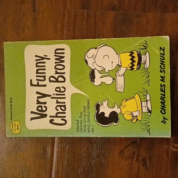 4 Vintage Books Bundle | Joke & Riddles | Charlie Brown | Would You Rather - Picture 6 of 12